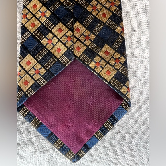2/$25💙Vintage Claudio Valentino Man Silk Tie - Picture 4 of 4